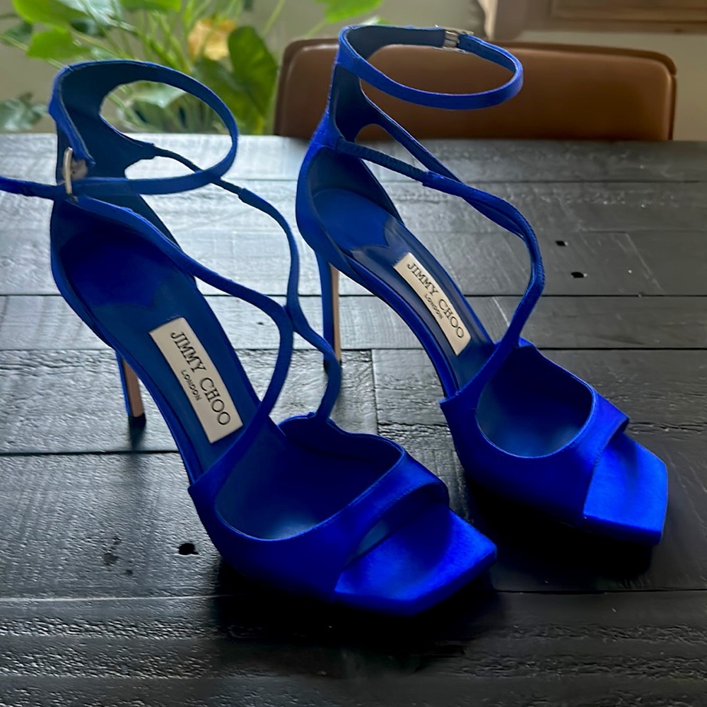 Jimmy Choos - Authentic - like new with dust bag and box that includes serial #